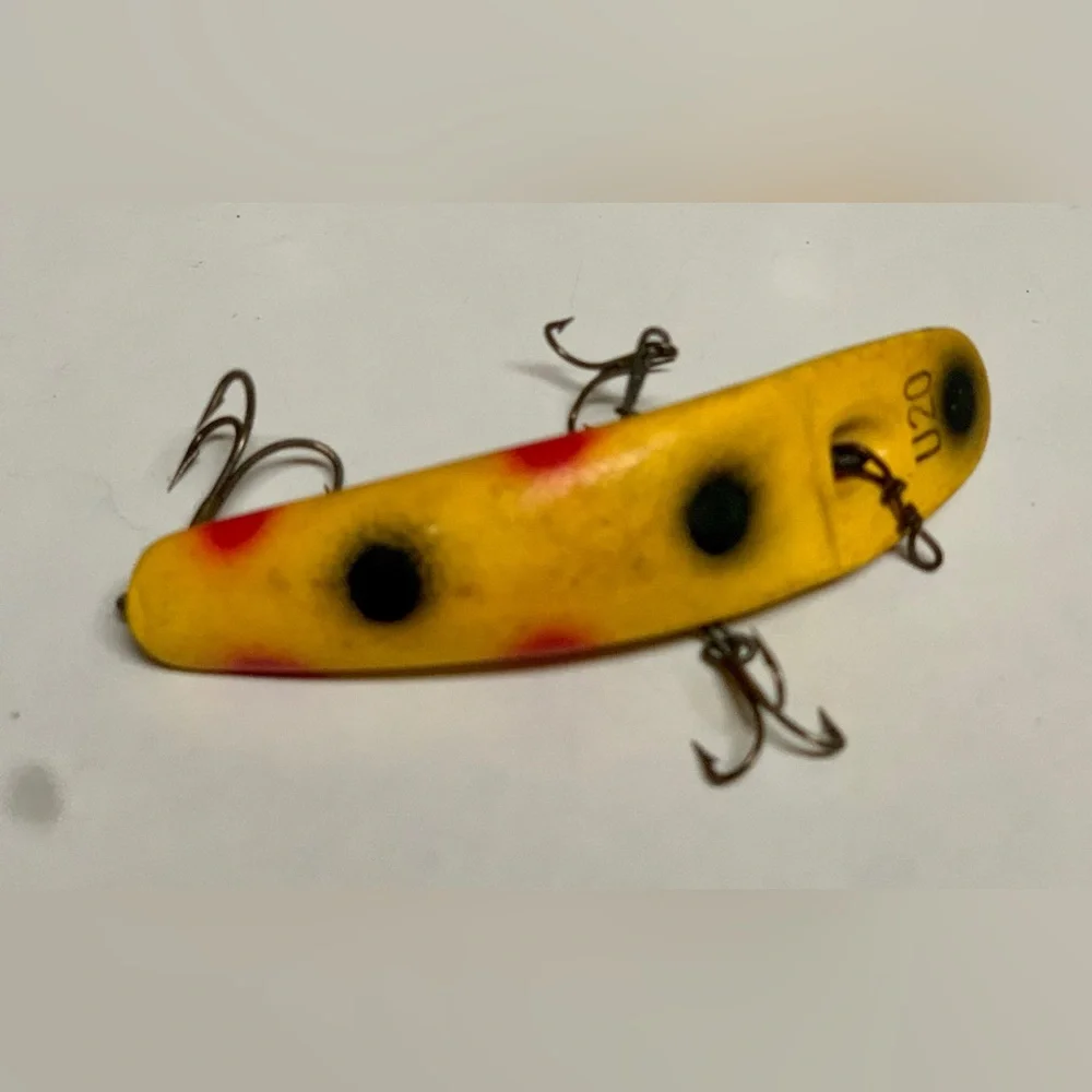 antique u20 fishing lure VTG Lot of 2 1970s Canadian Wiggler Casting Trolling Lures  For maximum success Vintage U20 Yelow Red Black